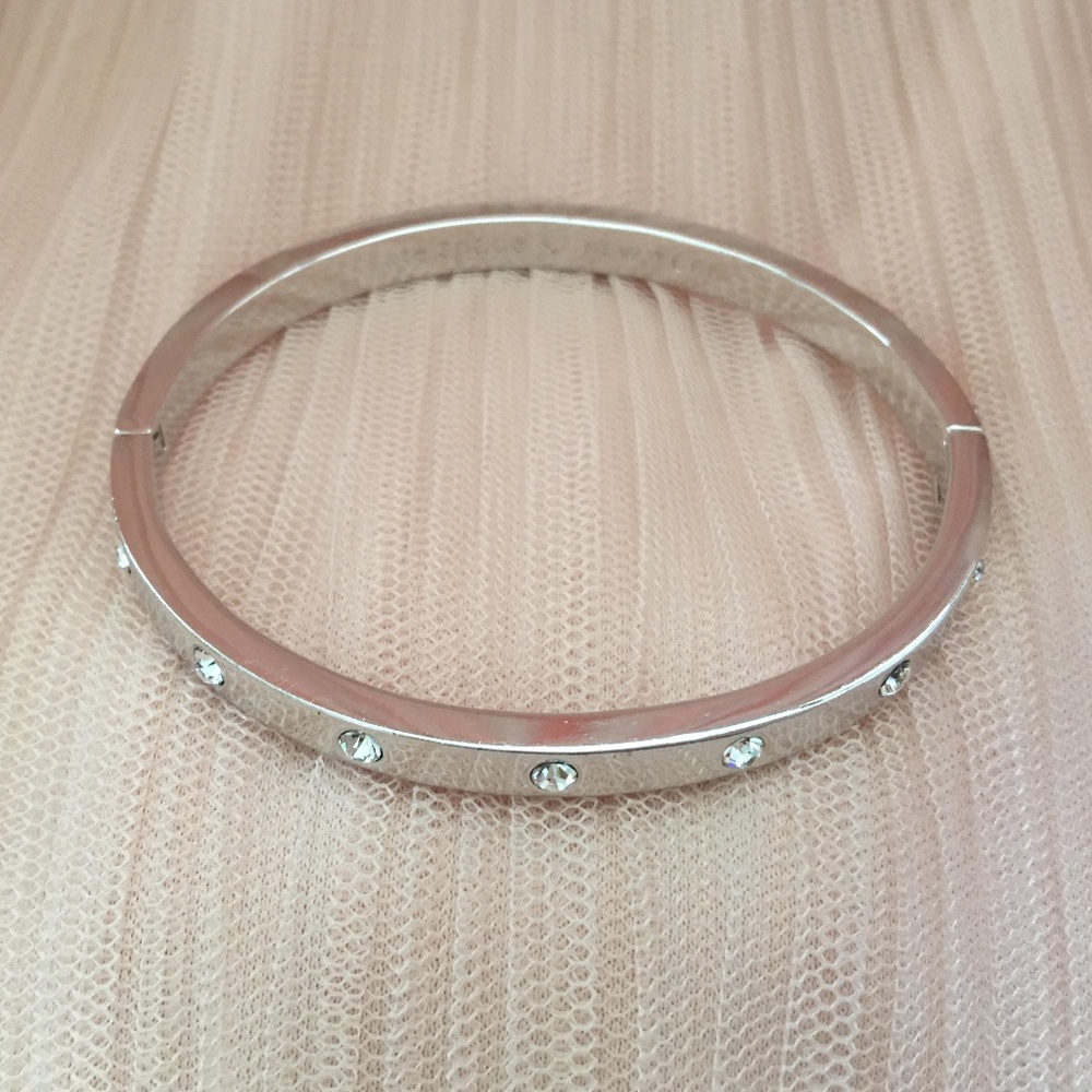 Kate Spade Set in Stone Hinged Bangle